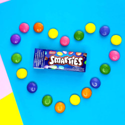 NESTLÉ - Smarties 130g Lentilles de chocolat (65% de chocolat au lait) enrobées de sucre